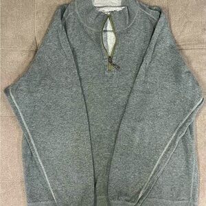 A comfy reversible half-zip sweatshirt with slubbed texture design.